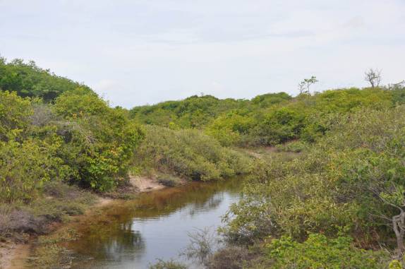 Cruzando a Ponta do Mangue em direção ao Poço das Pedras, região de Atins, nos Lençóis Maranhenses - MA